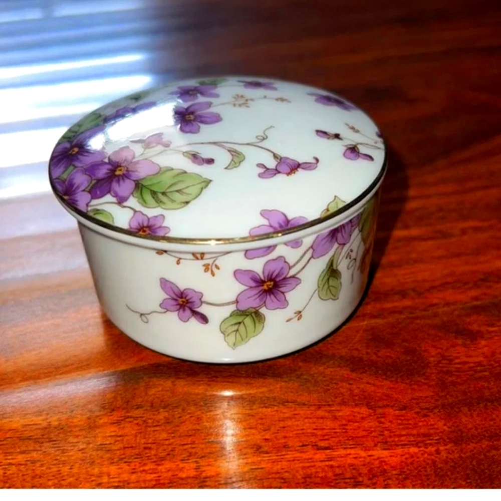 Lefton China jewelry storage dish